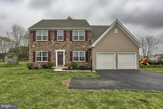 199 Woodlawn Ave, Palmyra, PA 17078