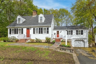 34 Maple St, Lexington, MA 02420