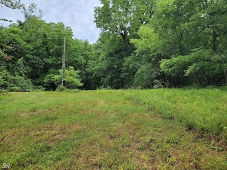 6164 N Shuffle Creek Rd, Unionville, IN 47468
