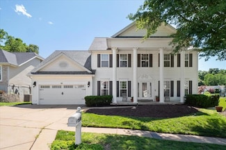 2178 Avalon Ridge Cir, Fenton, MO 63026