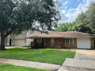 4057 Woodfox St, Houston, TX 77025