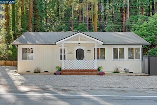 140 Lakeview Dr, Felton, CA 95018