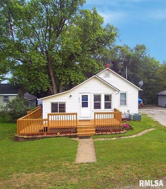 815 4th St, Buffalo, IA 52728