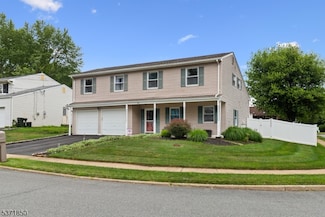 25 Bordeaux Dr, Flanders, NJ 07836