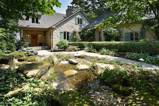 25550 Lake Rd, Bay Village, OH 44140