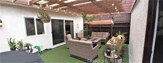 20134 Cohasset St Unit 13, Winnetka, CA 91306
