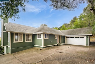 1 Harris Hill Dr, Novato, CA 94947