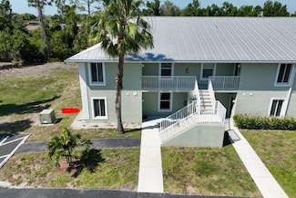 8050 Memory Ln Unit 104, Rotonda West, FL 33947