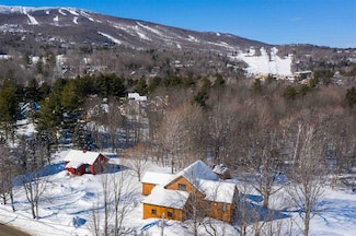 136 W Hill Rd, Ludlow, VT 05149