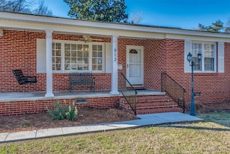 913 W Tallassee St, Wetumpka, AL 36092