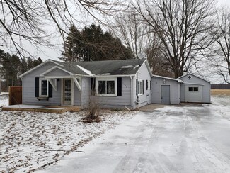 1120 N Main St, Saint Charles, MI 48655
