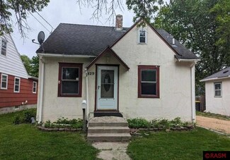 829 Center St, North Mankato, MN 56003