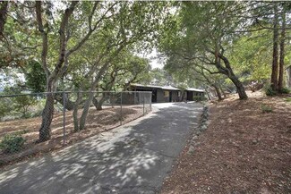 43 Loma Rd, Palomar Park, CA 94062