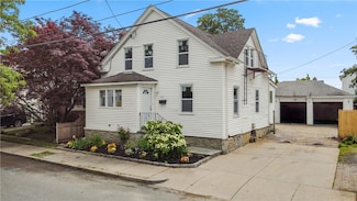 105 Princess Ave, Cranston, RI 02920