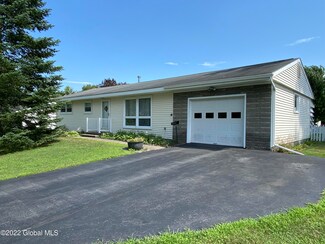 11 Adams Rd, South Glens Falls, NY 12803