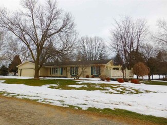 7785 Golfview Ln, Cuba City, WI 53807