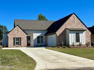 110 Charleston Ln, Madison, MS 39110