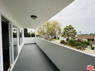 5820 S Mansfield Ave, View Park, CA 90043