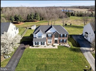 136 Portside Ct, Bear, DE 19701