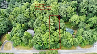 608 Retreat Rd, Hillsville, VA 24343