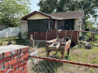 1226 Bender Ave, Daytona Beach, FL 32117