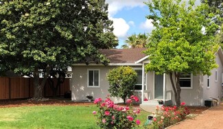 992 Boranda Ave, Mountain View, CA 94040