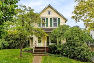 123 Court St, Chardon, OH 44024