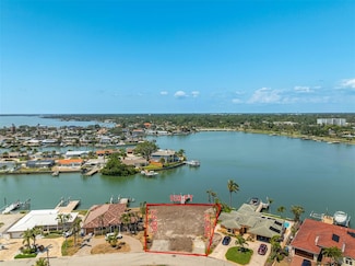 7821 3rd Ave S, Saint Petersburg, FL 33707