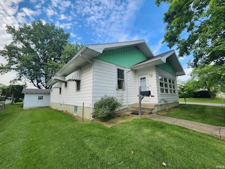 302 W 7th St, Bicknell, IN 47512