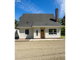 4730 Hughey St W, Tillamook, OR 97141