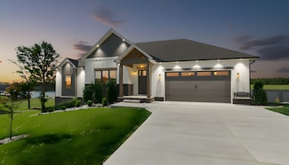 310 Moon Bay Dr, Kuttawa, KY 42055