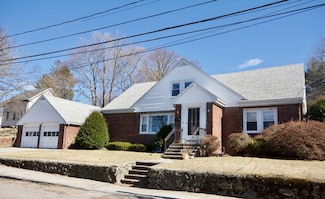 21 Avon St Unit 1, Stoneham, MA 02180