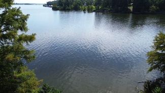 108 Sanders Dr, Many, LA 71449