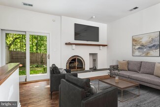 318 W Wayne Ave Unit 3, Wayne, PA 19087