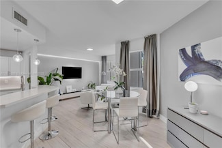 11401 NW 89th St Unit 209, Doral, FL 33178