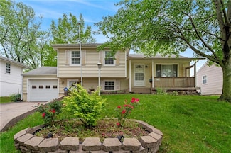 7809 NE San Rafael Dr, Kansas City, MO 64119