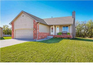 725 Cottonwood Cir, Benton, KS 67017
