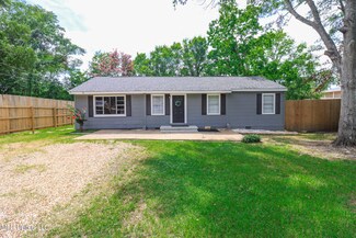 223 Cunningham Dr, Pearl, MS 39208