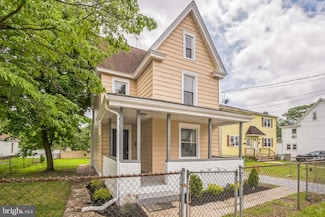 46 Roosevelt St, Paulsboro, NJ 08066