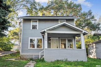 209 E 13th St, Davenport, IA 52803