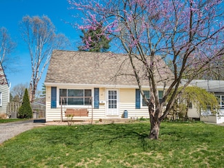 60 Parkview Ave, Westerville, OH 43081