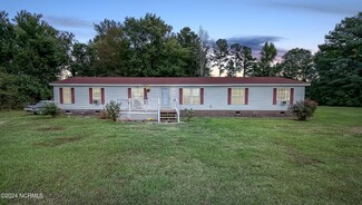 225 N Gregory Rd, Shawboro, NC 27973