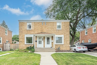 1768 Linden St, Des Plaines, IL 60018