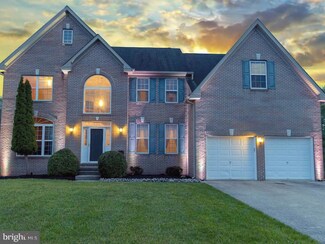 9 Beaver Dam Dr, Sicklerville, NJ 08081