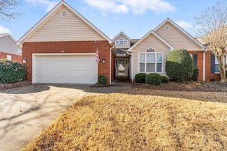 121 Orchard Park Dr, Greenwood, SC 29649