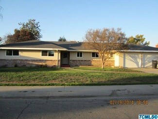 702 E Kaweah Ave, Visalia, CA 93292