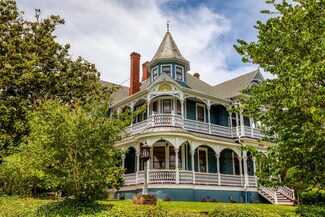 614 S Austin St, Brenham, TX 77833