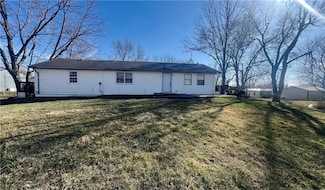 304 W 3rd St, Winston, MO 64689