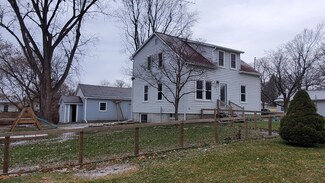 121 Fremont Ave, Fremont, MI 49412