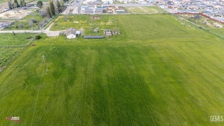 3045 Emerson Way, Bakersfield, CA 93313